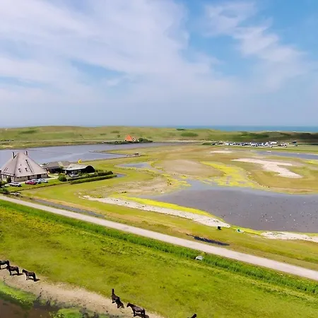 Tiny House De Boet, In Natuurgebied En Vlakbij Het *