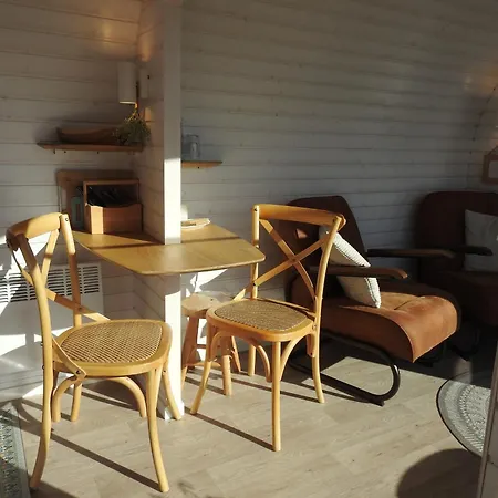 Кемпинг Tiny House De Boet, In Natuurgebied En Vlakbij Het *