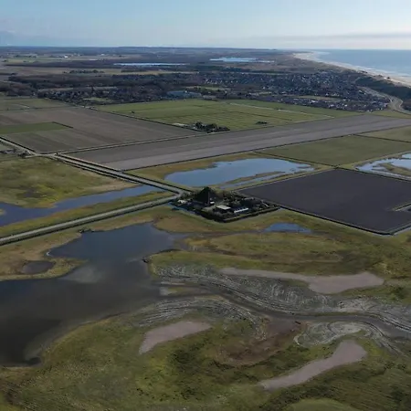 Tiny House De Boet, In Natuurgebied En Vlakbij Het 칼란트소그